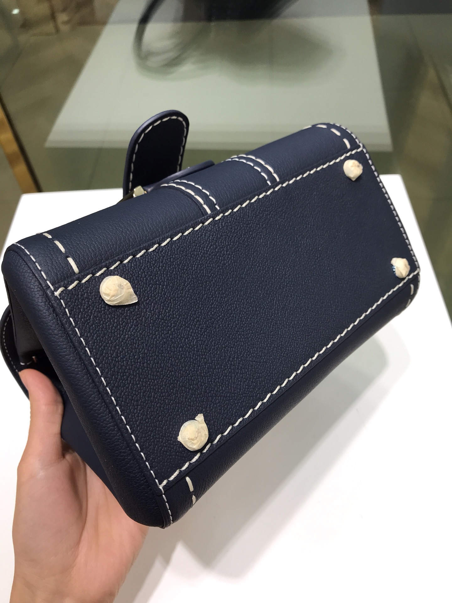 델보 브리앙 토고 박스백 미니